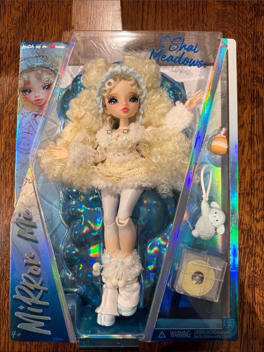 Mirror mi doll - Shai Meadows